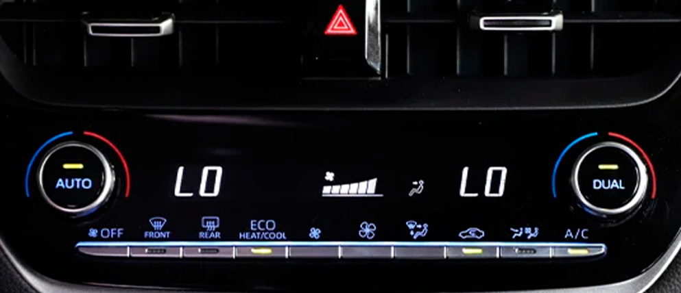 Toyota Corolla Cross Híbrida Aire acondicionado automático y bi zona