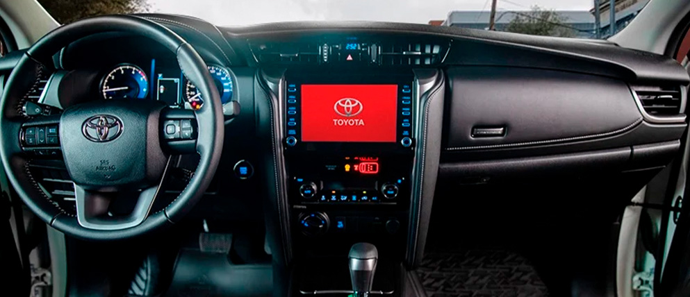 Toyota Fortuner Diseño Interior