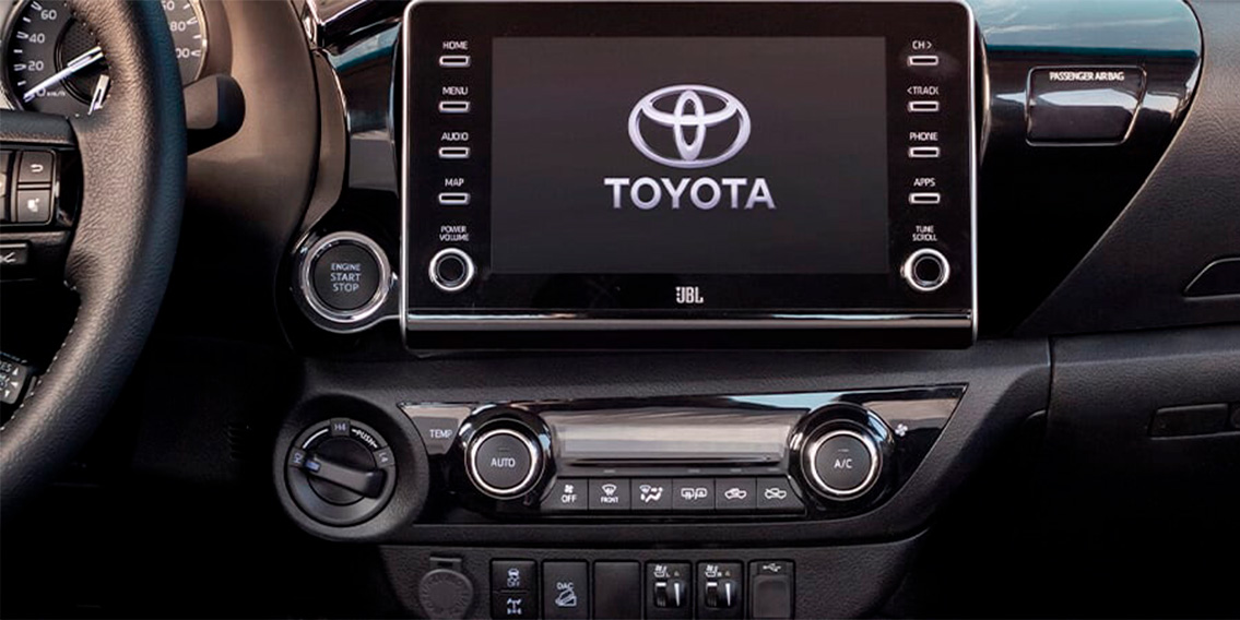 toyota-nuevo-hilux-galeria-interior-5-1