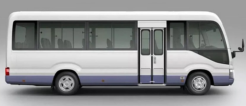 Toyota Coaster Llamativo diseño